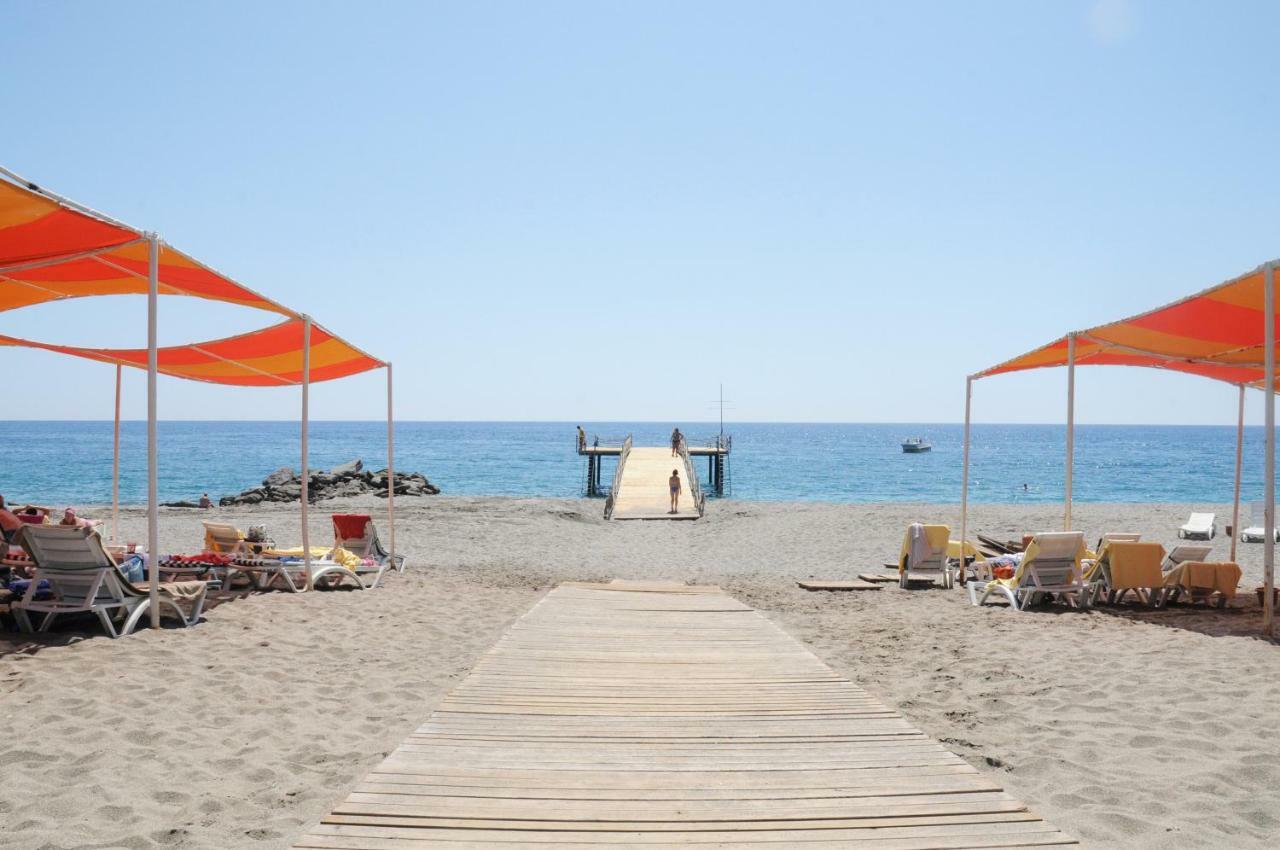 Gold City 1+1 Villa In Free Aquapark Alanya Exterior photo